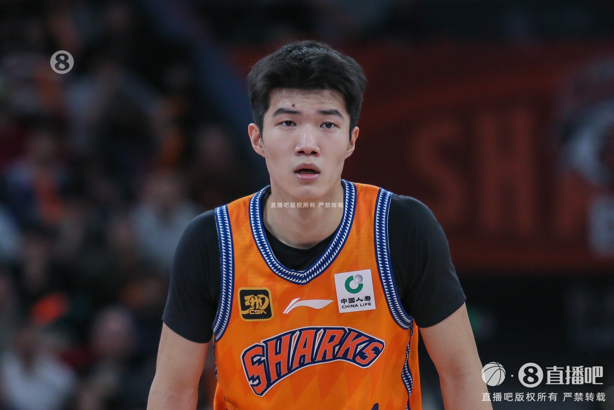 率先發(fā)力！偰李永煒首節(jié)5中4拿到11分 三分4中3